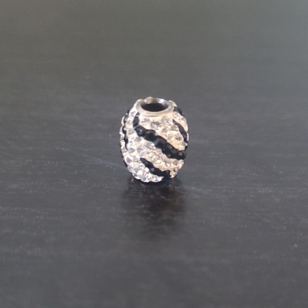 Elegant Silver and Black Bead Charm For a Necklace.
